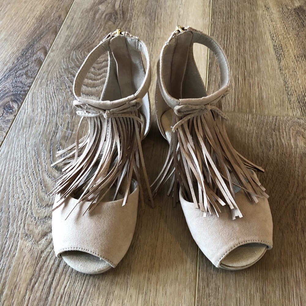 Beige suede fringe girls sandals Joyfolie new Boho